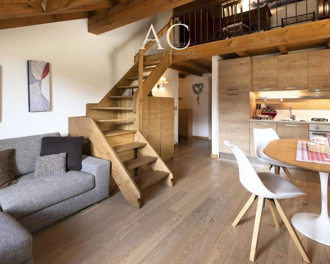 Apartamento Sunshine Vione Exterior foto